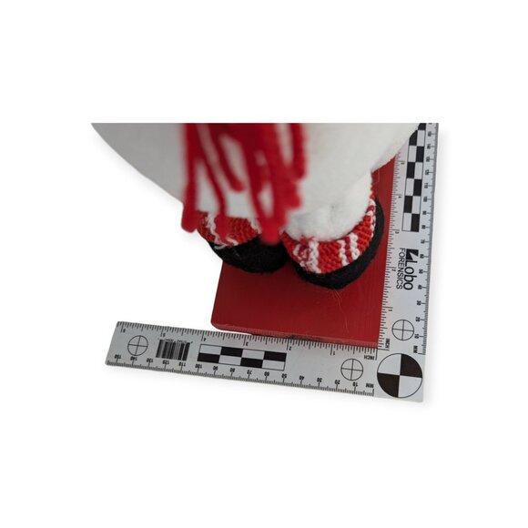 2007 Burton & Burton Sledding Snowmen Plush Pair on Wooden Sleigh - Picture 12 of 13